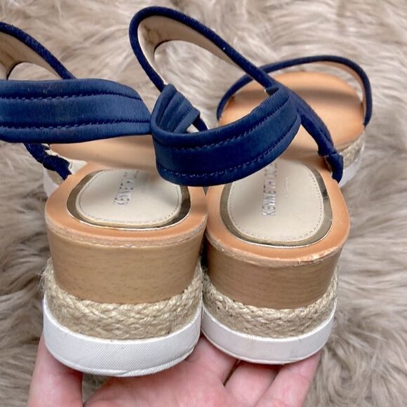 KENNETH COLE NEW YORK
Jules Suede Espadrille Platform Simple Sandals in Navy - Picture 8 of 13